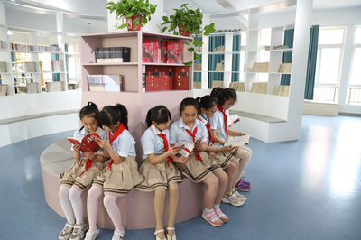 徐州市铜山区新区实验小学营造“三园”让师生体验幸福完整的教育生活